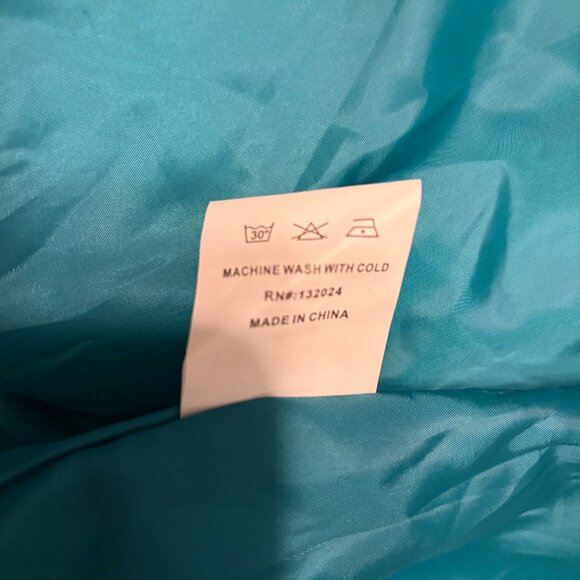 Womens Haute Winter Coat, Teal, sz 3X with Fur Trimmed Detachable Hood - Picture 9 of 10